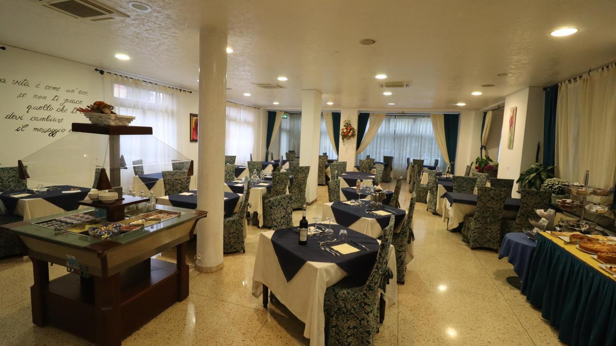 Hotel Villa Camilla Varazze Exteriör bild