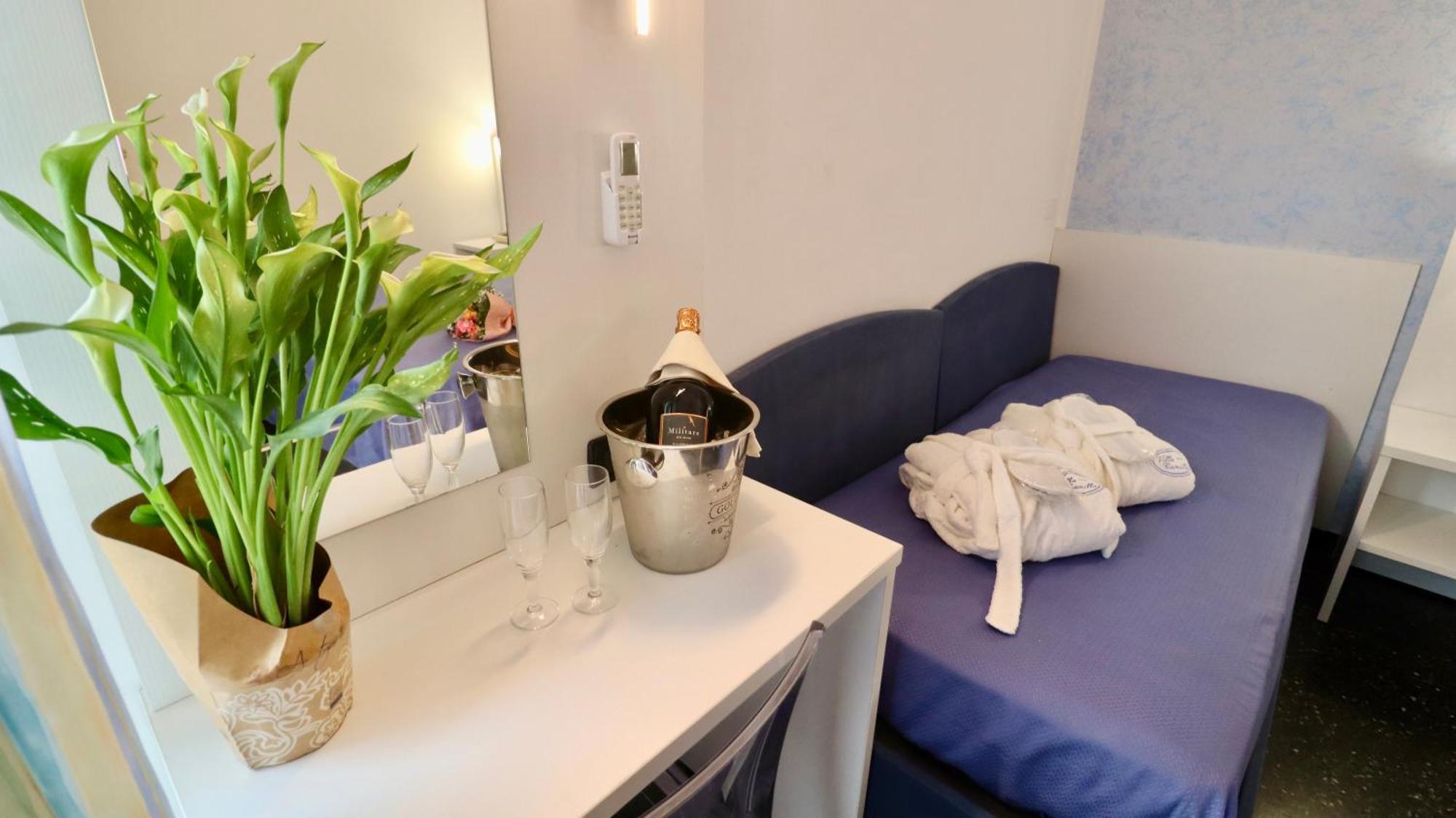 Hotel Villa Camilla Varazze Exteriör bild