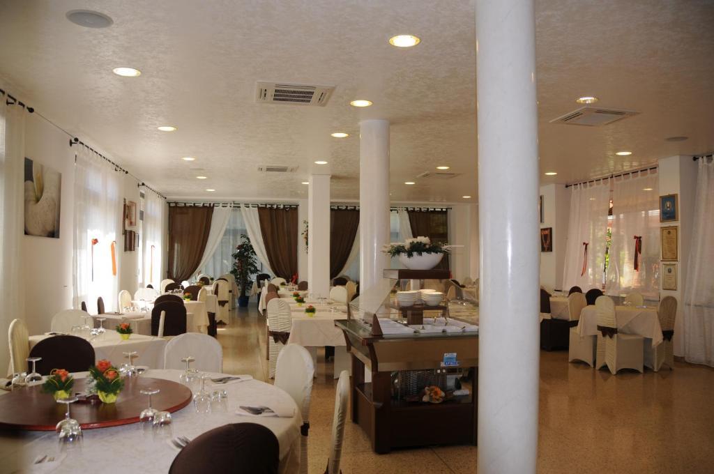 Hotel Villa Camilla Varazze Exteriör bild